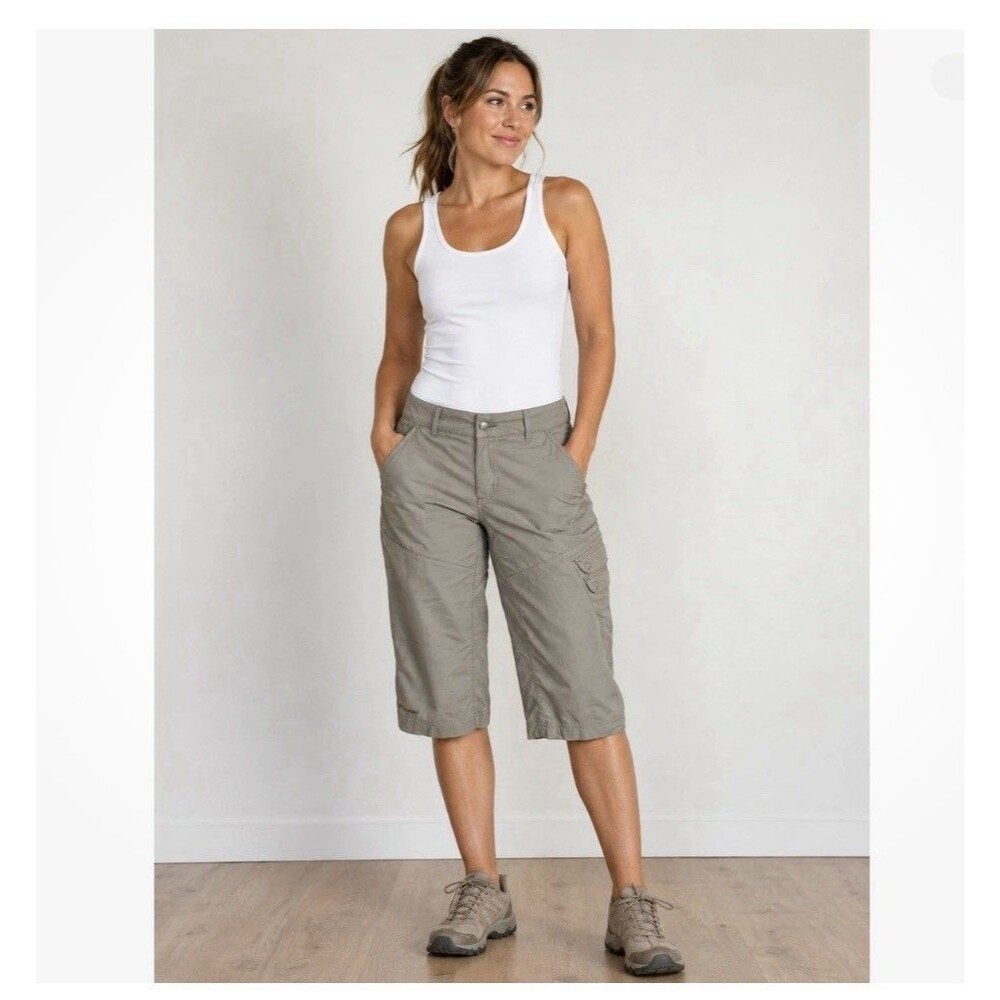 Columbia Titanium Capri Pants Womens 10 Khaki Green Hiking Gorpcore Omni-Shield
